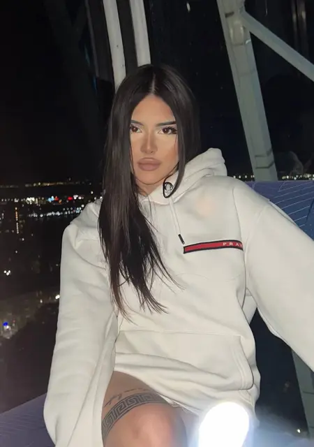 Милка из Зеленограда, мне 22, познакомлюсь для вирта