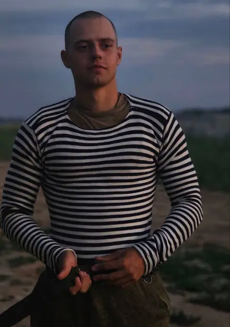 Artem из Гаджиева, ищу на сайте знакомства без обязательств