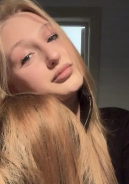 Я Лера, 21, знакомлюсь для вирта в Санкт-Петербурге