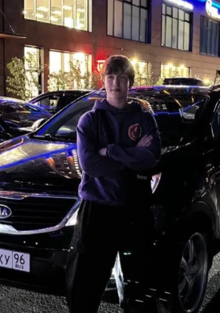 Данил из Верхней Пышмы, ищу на сайте знакомства на одну ночь