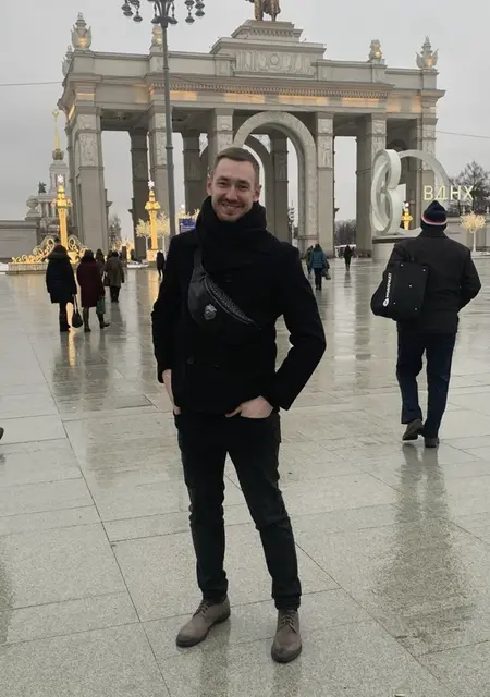 Артем из Санкт-Петербурга, ищу на сайте общение