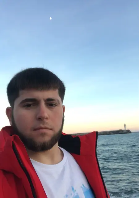 Anzor из Грозного, ищу на сайте открытые отношения