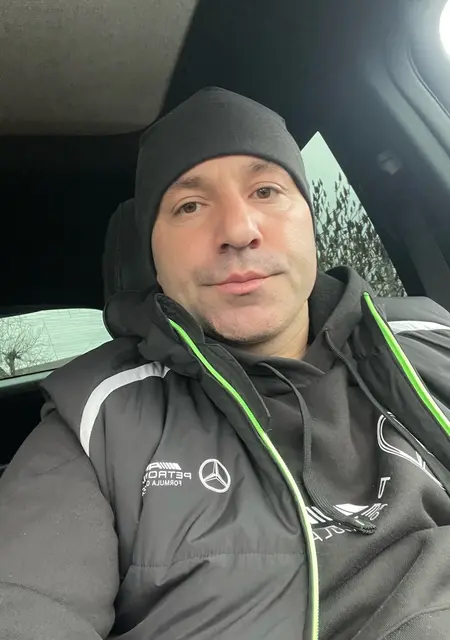 Владимир из Ростова-на-Дону, ищу на сайте постоянные отношения