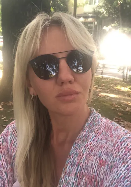 Я Юлия, 45, знакомлюсь для постоянных отношений в Санкт-Петербурге