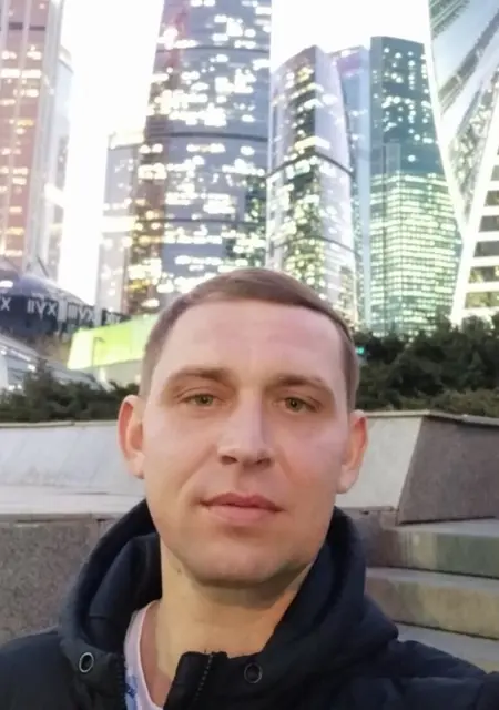 Я Роберт, 38, из Богучара, ищу знакомство для постоянных отношений