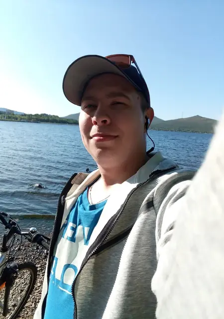 Я Владислав, 26, из Мончегорска, ищу знакомства без обязательств