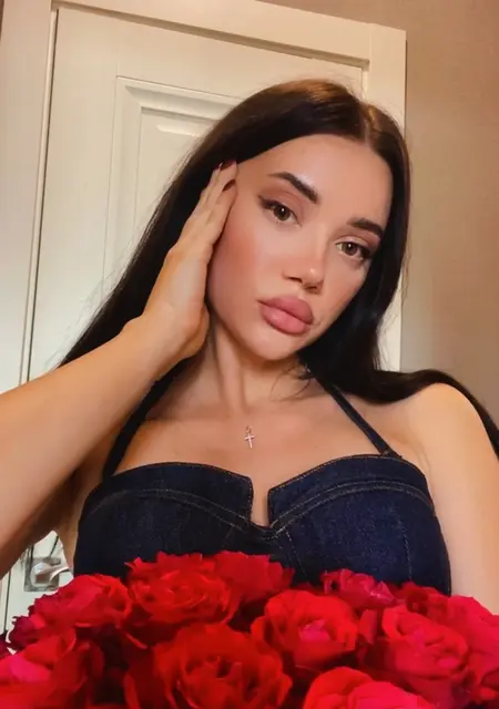 Elena из Санкт-Петербурга, мне 30, познакомлюсь для совместных путешествий