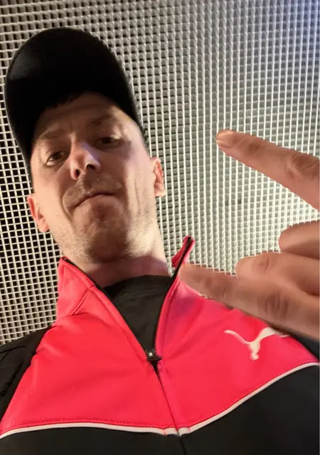 Я Tomas, 33, из Истры, ищу знакомство для приятного времяпровождения