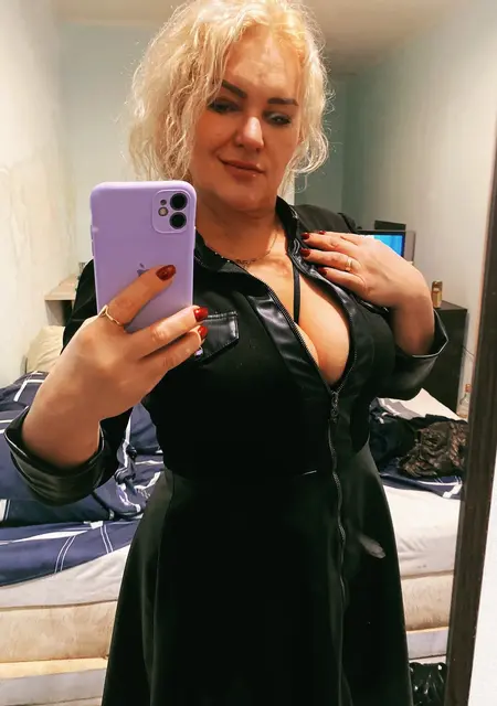 Елена из Севастополя, ищу на сайте знакомства на одну ночь