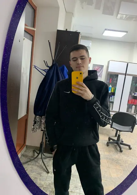 Ильдар из Янаула, мне 23, познакомлюсь без обязательств