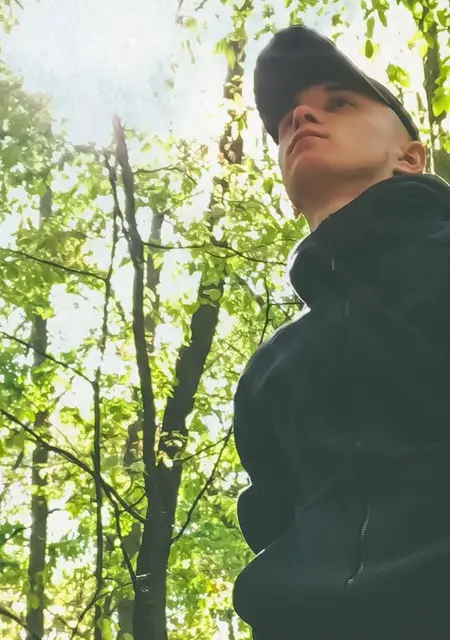 Я Rustam, 27, из Знаменки, ищу знакомства без обязательств