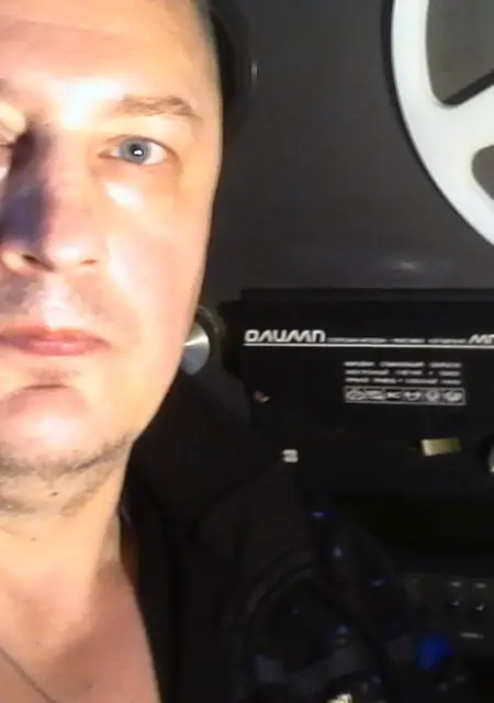 Алекс из Кайеркана, мне 48, познакомлюсь на одну ночь