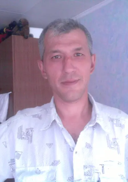 Я Счастливчик, 52, из Соликамска, ищу знакомства без обязательств