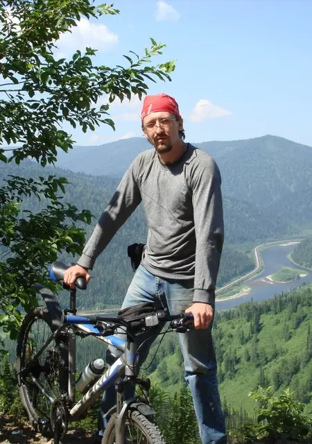 Анатолий из Мысков, ищу на сайте знакомства на одну ночь