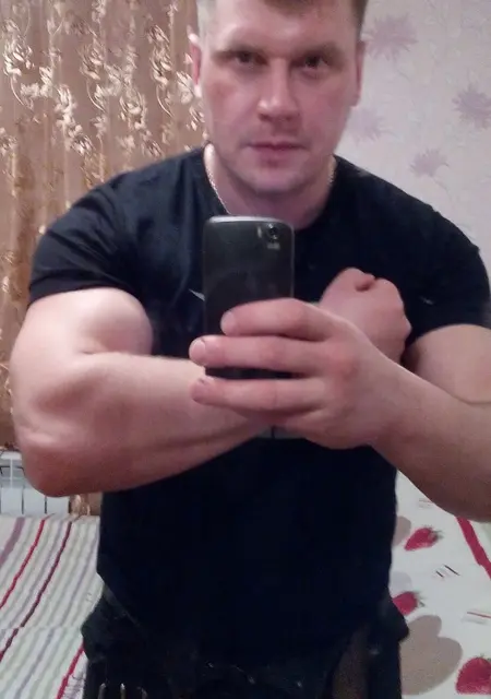 Я Андрей, 39, знакомлюсь без обязательств в Окуловке