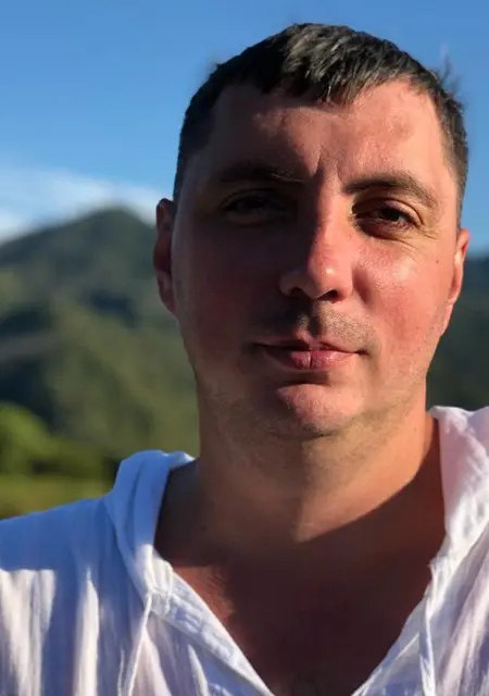 Алексей из Смоленска, мне 43, познакомлюсь на одну ночь