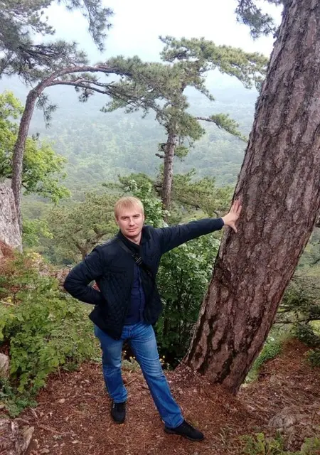 Александр из Архипо-Осиповки, мне 40, познакомлюсь на одну ночь