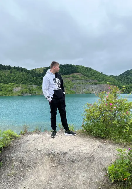 Никита из Московского, мне 23, познакомлюсь на одну ночь