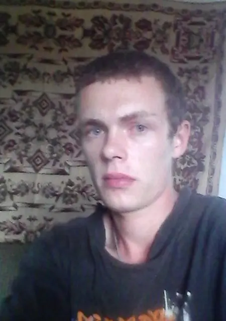 Sasha из Хороля, ищу на сайте знакомства на одну ночь