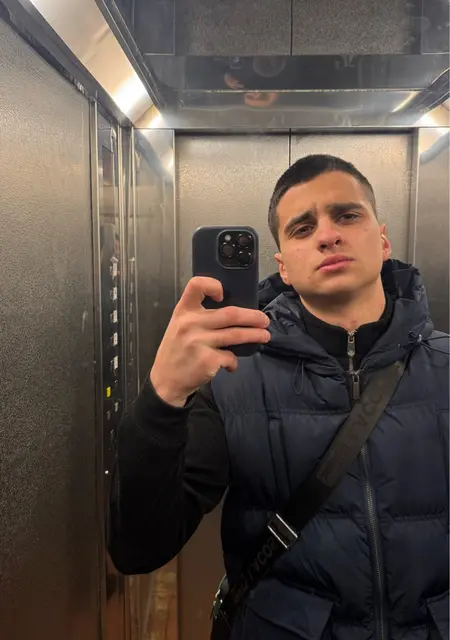 Карен из Лыткарина, ищу на сайте открытые отношения