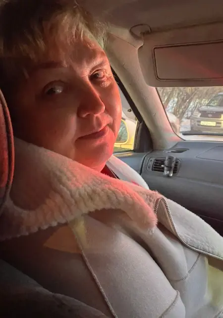 Ксюша из Москвы, мне 48, познакомлюсь без обязательств