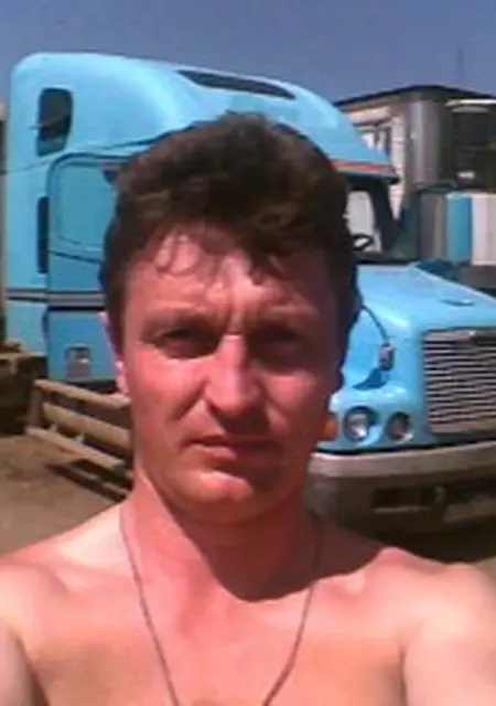 Сергей из Заозерного, мне 53, познакомлюсь для общения