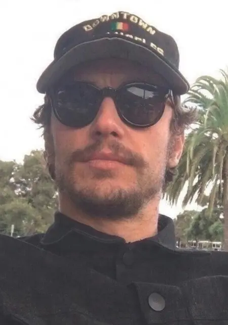 Andrei из Усть-Лабинска, мне 20, познакомлюсь для вирта