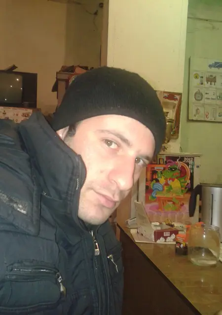 Миша из Красного Кута, мне 40, познакомлюсь без обязательств