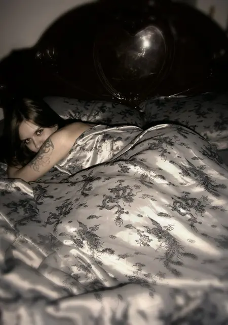 Я Юлька, 34, знакомлюсь на одну ночь в Омске