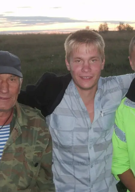 Я Виталя, 39, знакомлюсь без обязательств в Юрге