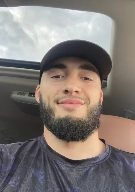 Я Адам, 32, знакомлюсь для дружбы в Махачкале