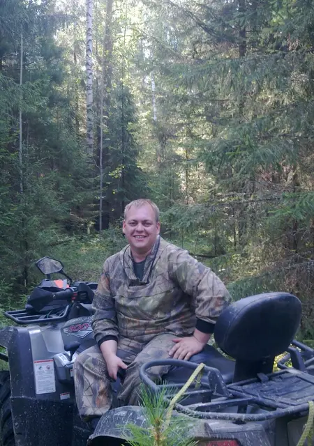 Я Алексей, 42, знакомлюсь без обязательств в Невьянске