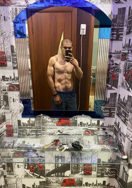 Евгений из Киселевска, мне 25, познакомлюсь на одну ночь