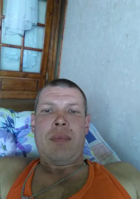 Я Юрка, 37, из Шатуры, ищу знакомства без обязательств