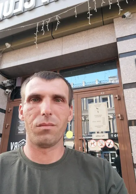 Юра из Жирновска, ищу на сайте знакомства на одну ночь