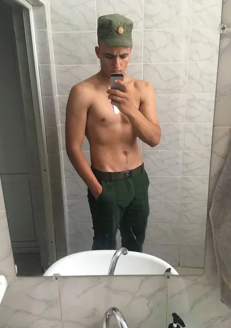 Igor из Судака, ищу на сайте знакомства на одну ночь