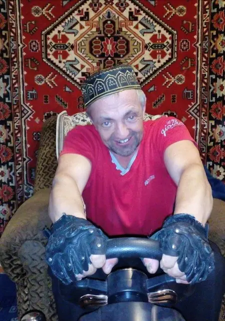 Майкл из Бабушкина, ищу на сайте знакомства на одну ночь