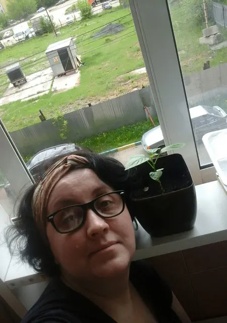 Лариса из Котельников, мне 53, познакомлюсь для общения