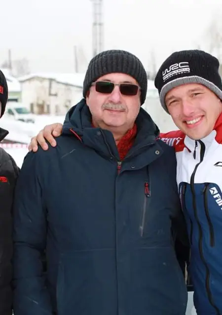 Георгий из Асбеста, ищу на сайте знакомства на одну ночь