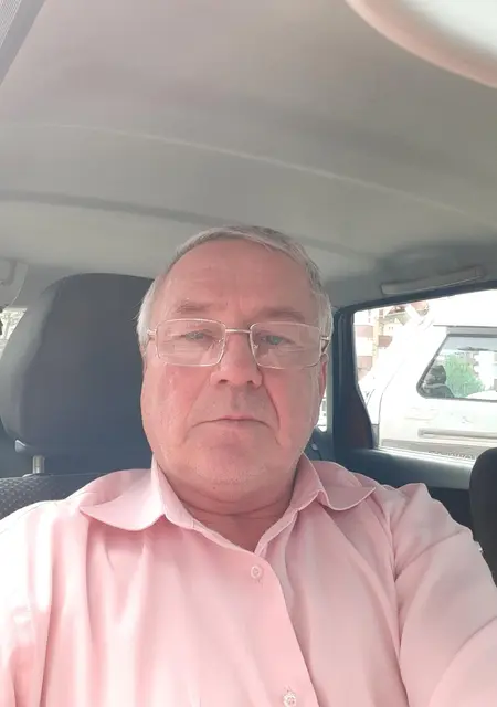 Андрей из Ессентуков, ищу на сайте знакомства на одну ночь