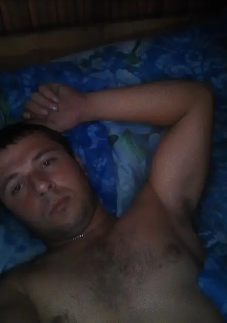 Алексей из Богучара, мне 32, познакомлюсь на одну ночь