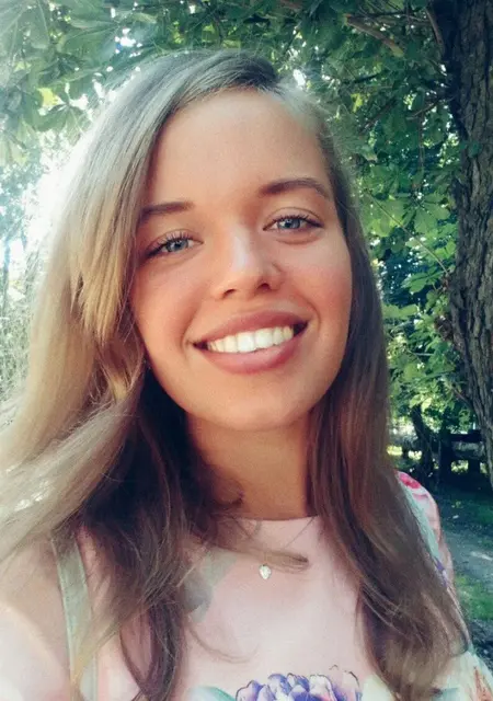 Я Ксения, 32, из Калининграда, ищу знакомства без обязательств