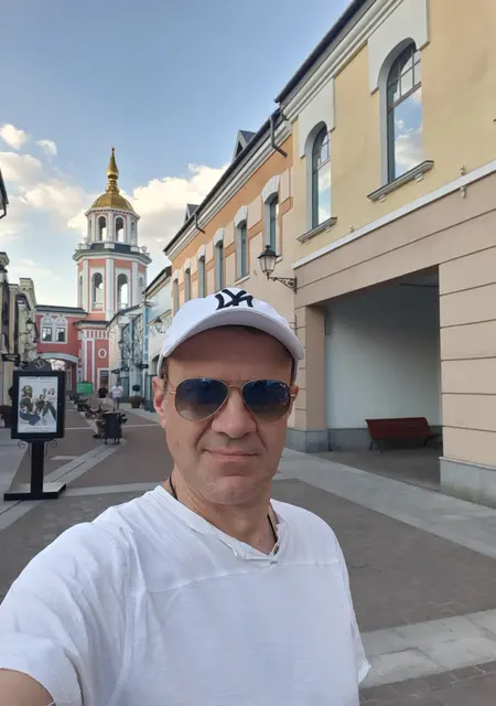 Алексей из Малаховки, мне 50, познакомлюсь на одну ночь