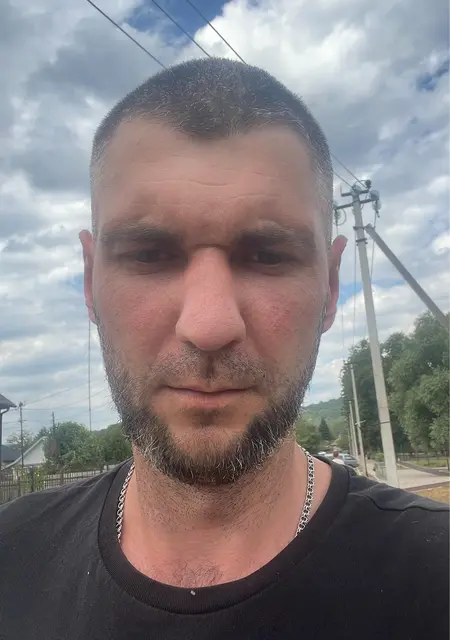 Женя из Киришей, ищу на сайте знакомства на одну ночь