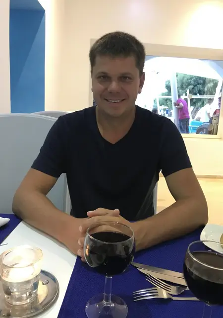 Я Олег, 41, из Балахны, ищу знакомства без обязательств