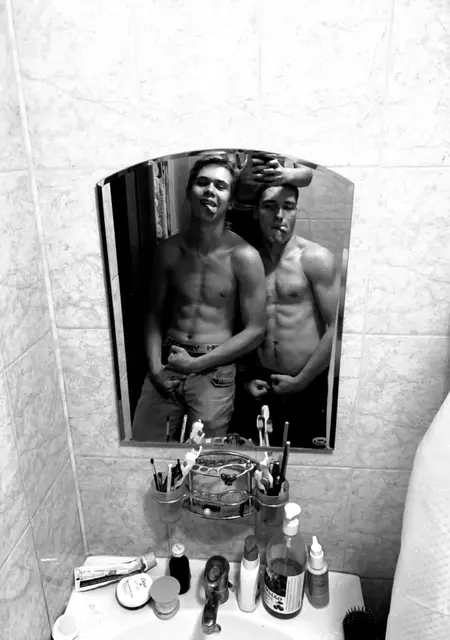 Я Дмитрий, 21, из Кисловодска, ищу знакомства без обязательств