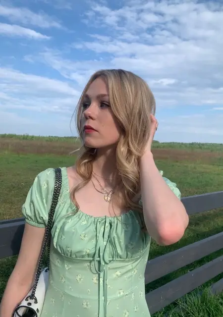 Я Ульяна, 20, знакомлюсь на одну ночь в Калининграде