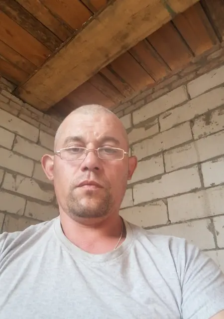 Вова из Осы, мне 43, познакомлюсь без обязательств