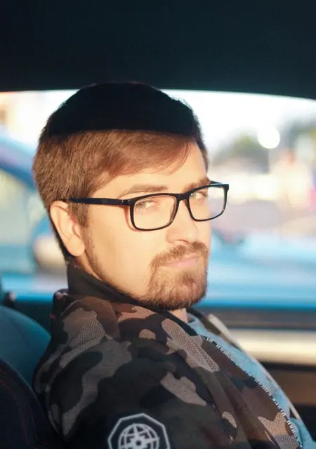 Я Алексей, 29, из Воронежа, ищу знакомства на одну ночь