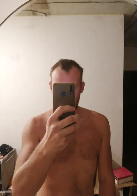 Я Михаил, 25, знакомлюсь на одну ночь в Чайковском